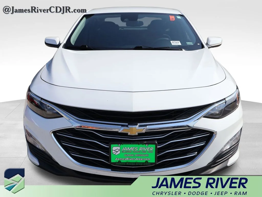 Used 2024 White Chevrolet LT image 7