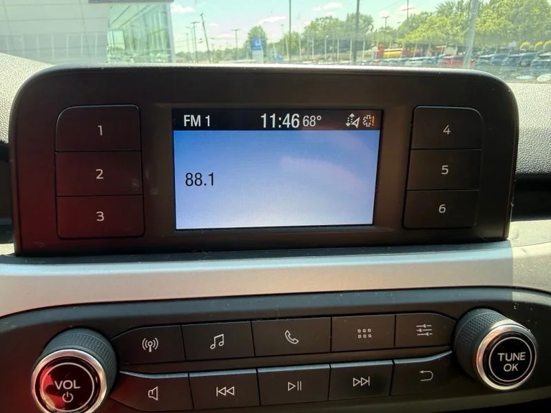 Used 2021 Gray Ford S image 12