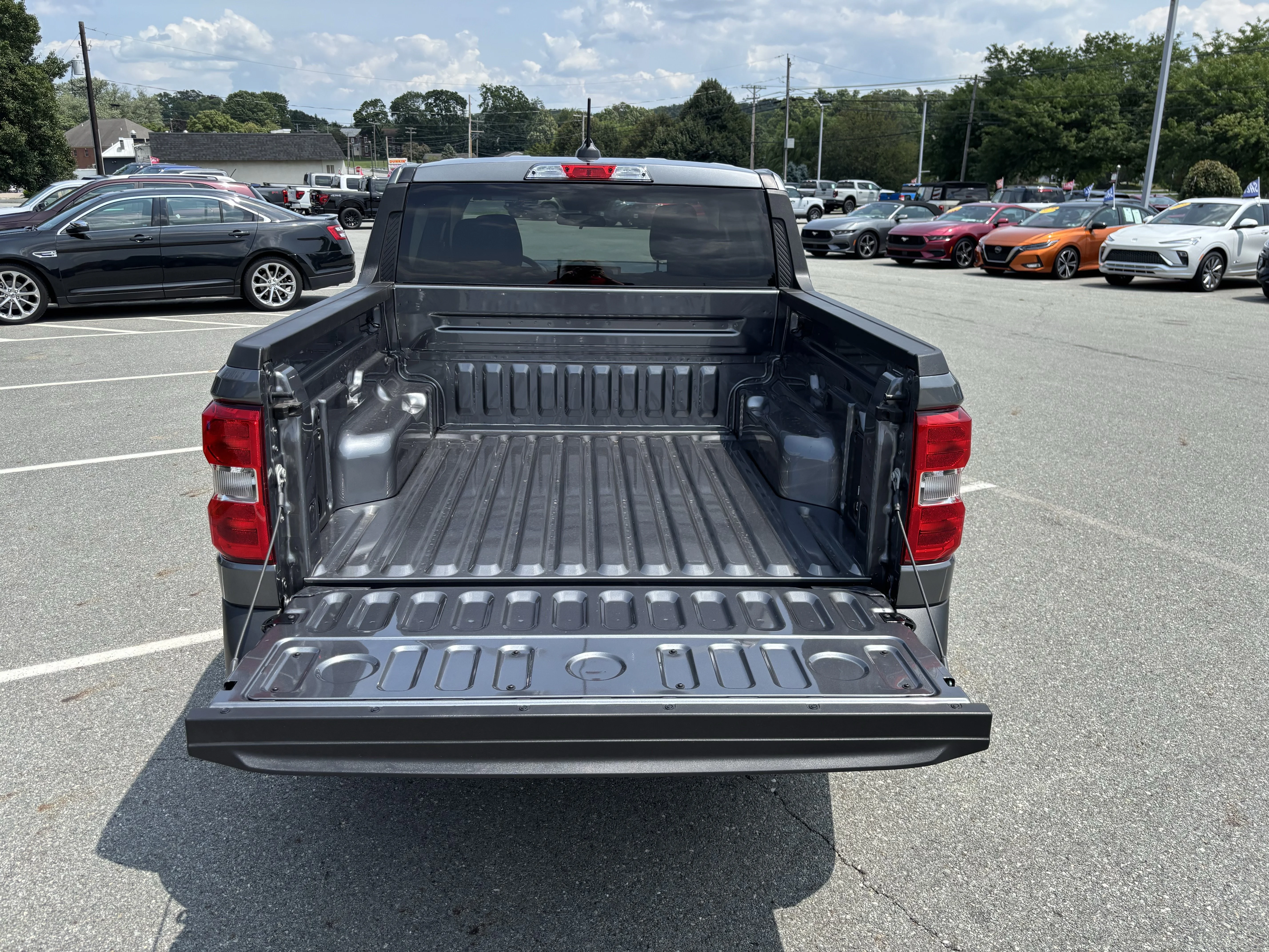 New 2026 Carbonized Gray Metallic Ford XL image 34