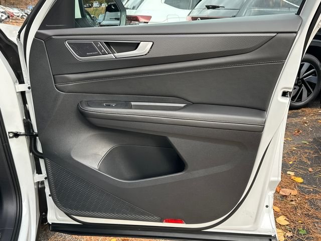 New 2026 White Volkswagen 2.0T SEL Premium R-Line image 14