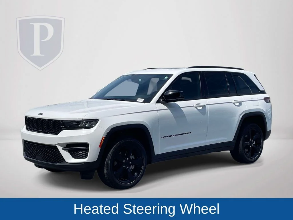 Used 2023 White Jeep Altitude X image 4