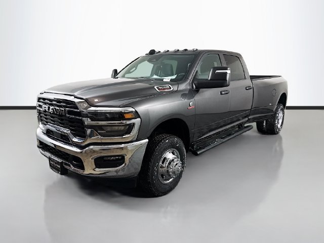 New 2026 Granite Crystal Metallic Clear-Coat Exterior Paint RAM Tradesman image 3