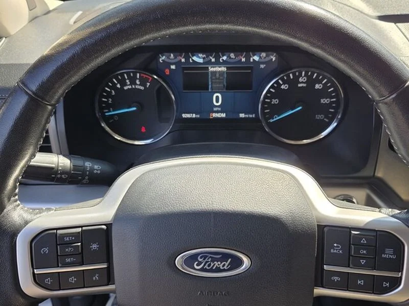 Used 2022 Oxford White Ford XLT image 24
