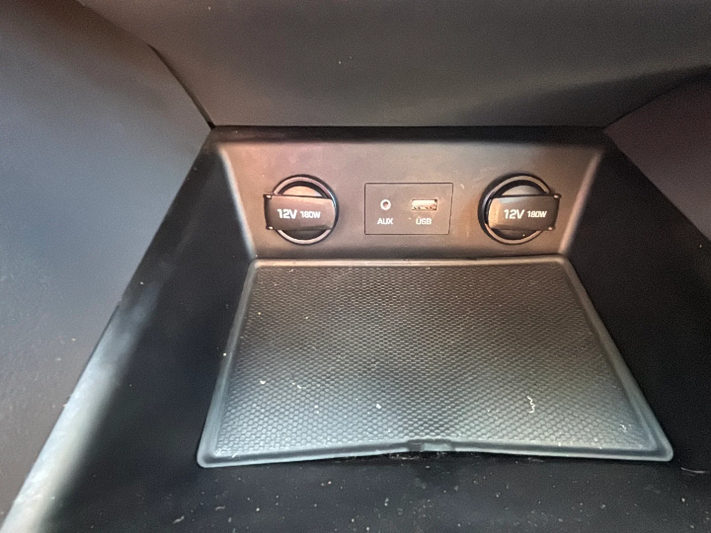 Used 2018 Silver Hyundai Blue image 22