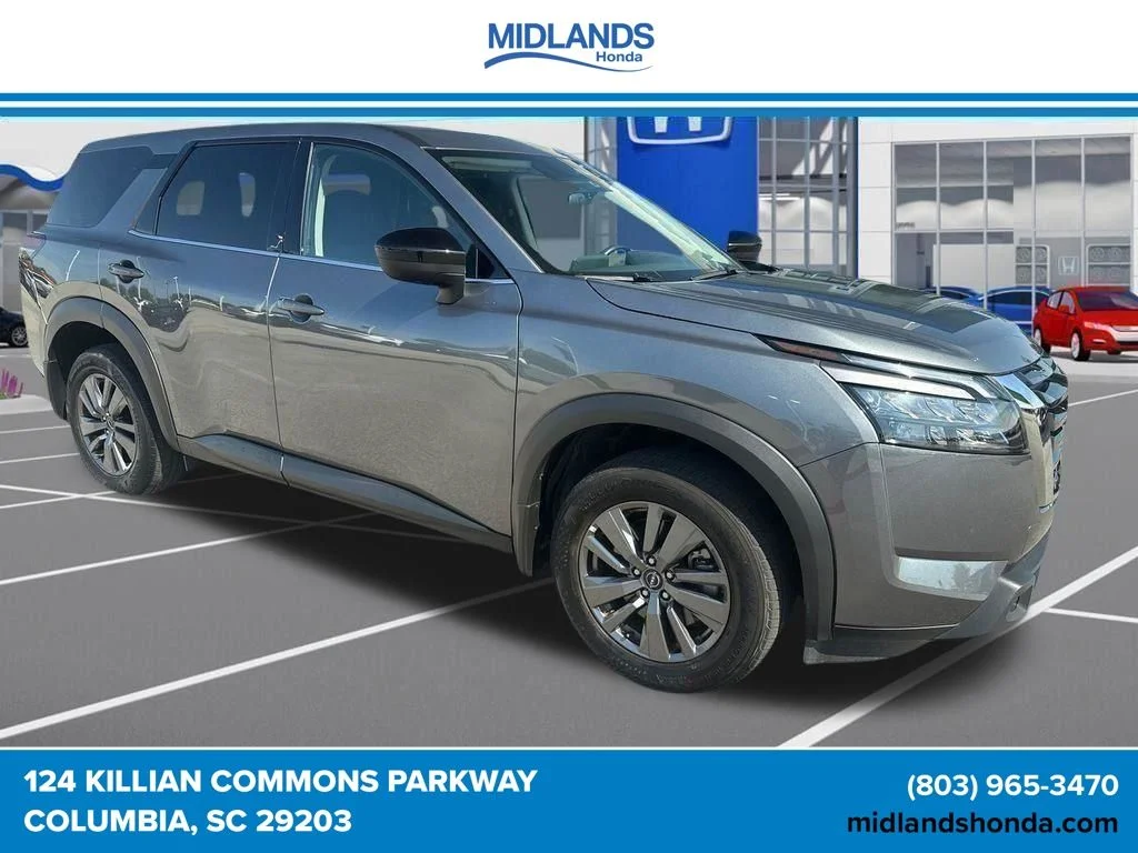 2025 Nissan Pathfinder S 2WD's photo