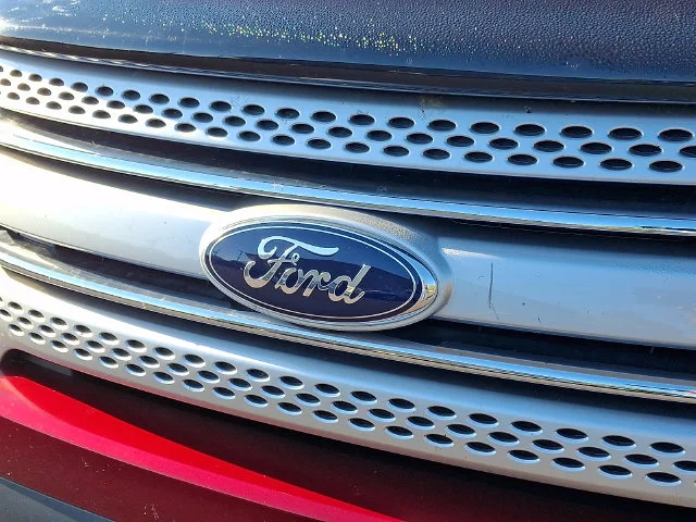 Used 2014 Red Ford XLT image 5