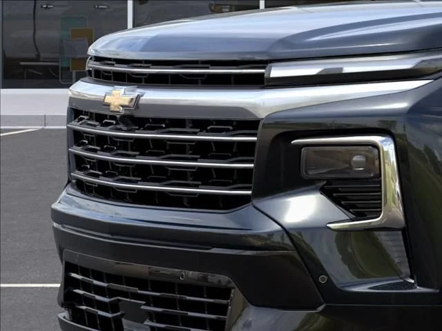 New 2026 Mosaic Black Metallic Chevrolet High Country image 13
