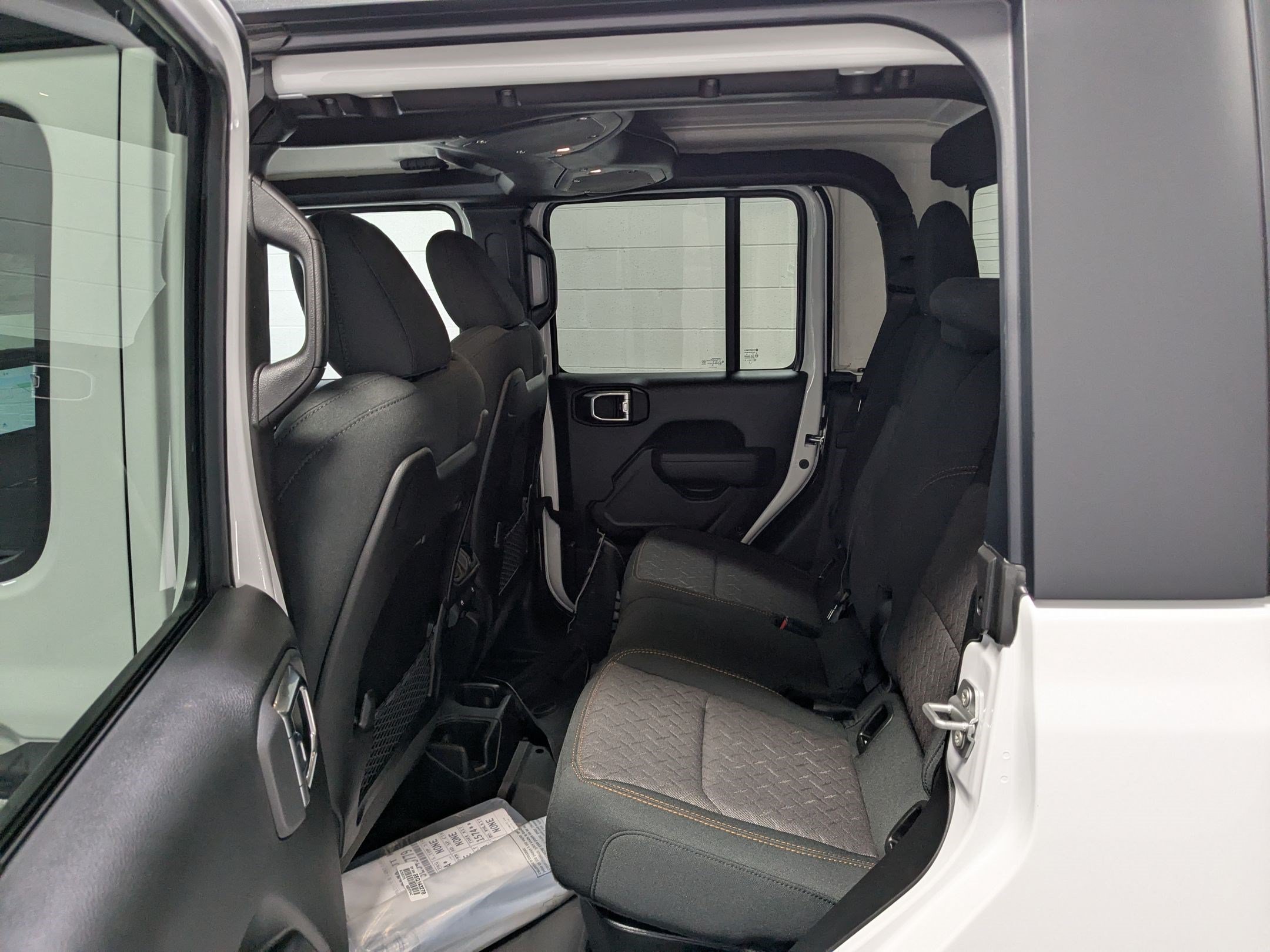 2025 Jeep Gladiator Mojave - Photo 16