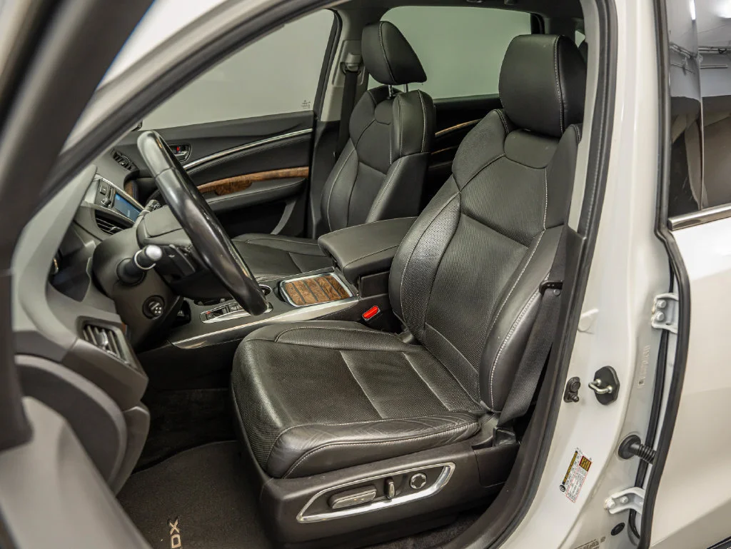 Used 2020 White Acura Technology image 23