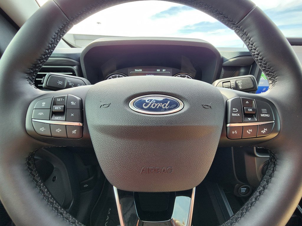 Used 2024 Azure Gray Metallic Tri-Coat Ford LARIAT Advanced image 32