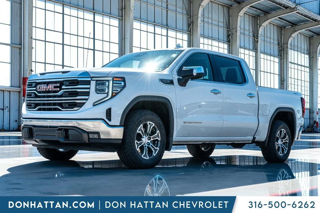 2025 GMC Sierra 4WD Crew Cab Short Box SLT's photo