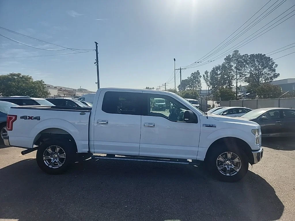 Used 2016 White Ford XLT image 17