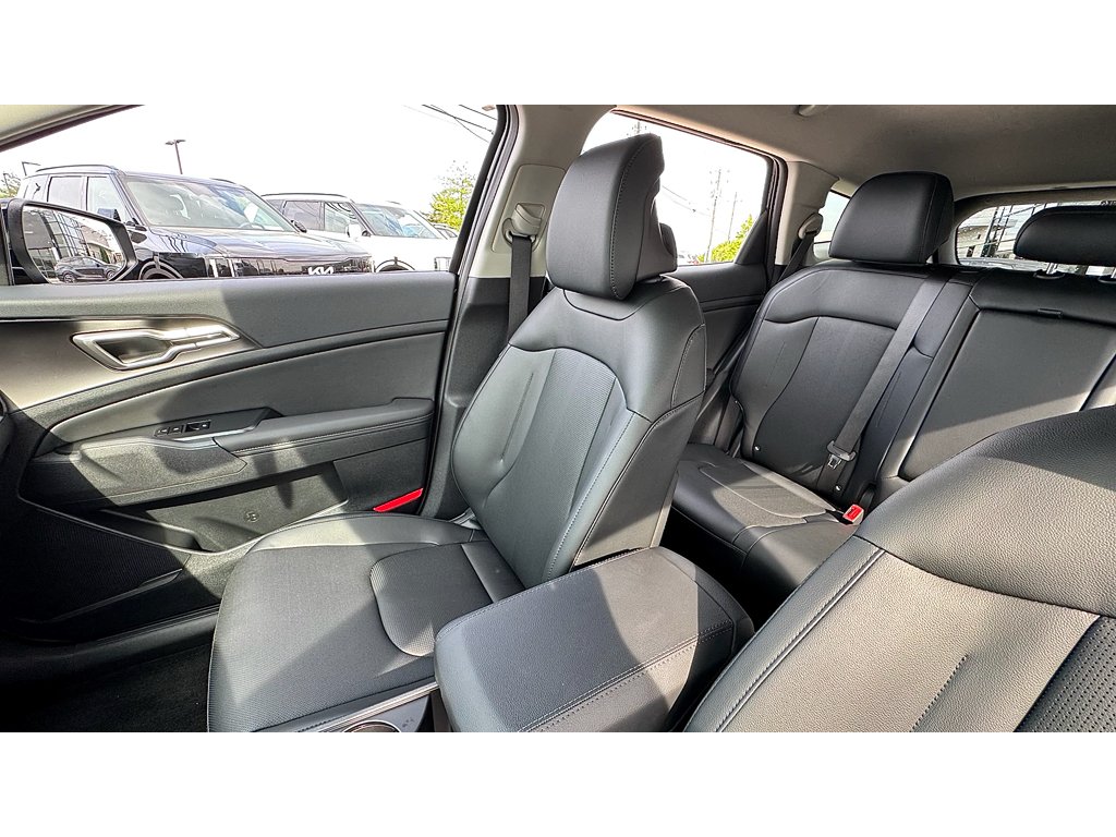 New 2026 Ebony Black Kia EX image 10