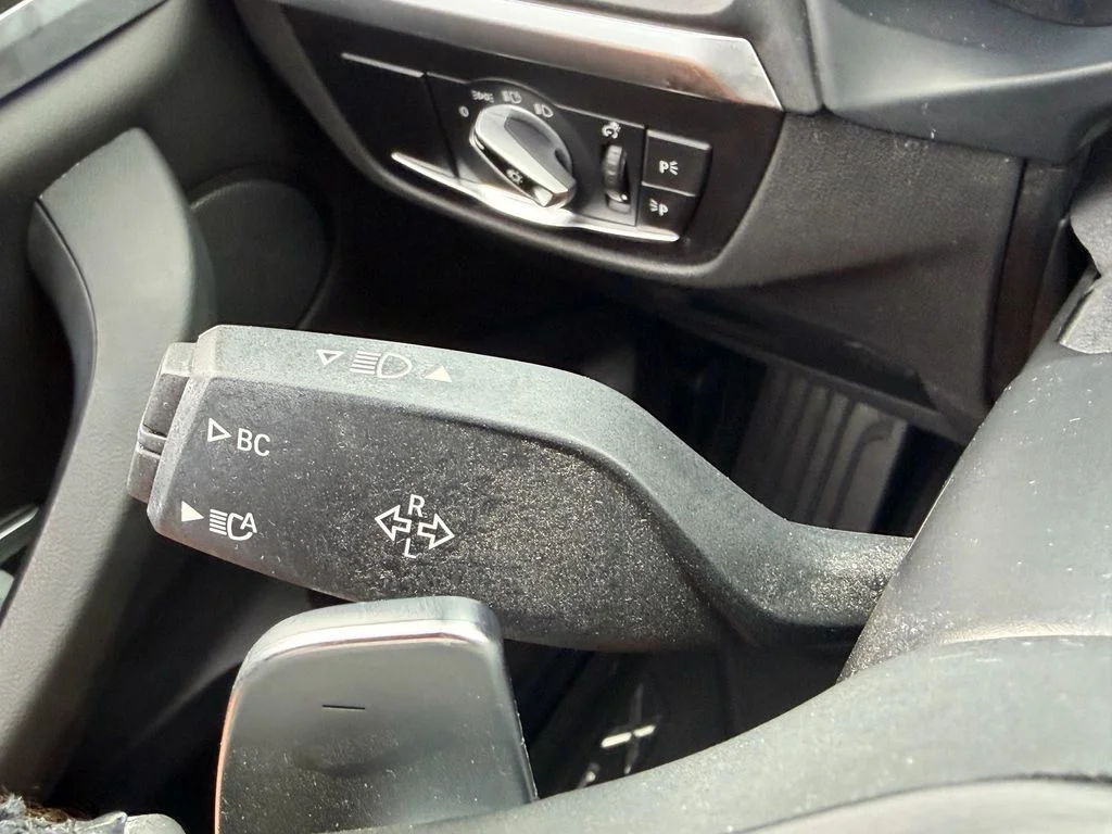 Used 2024 Gray BMW sDrive30i image 33