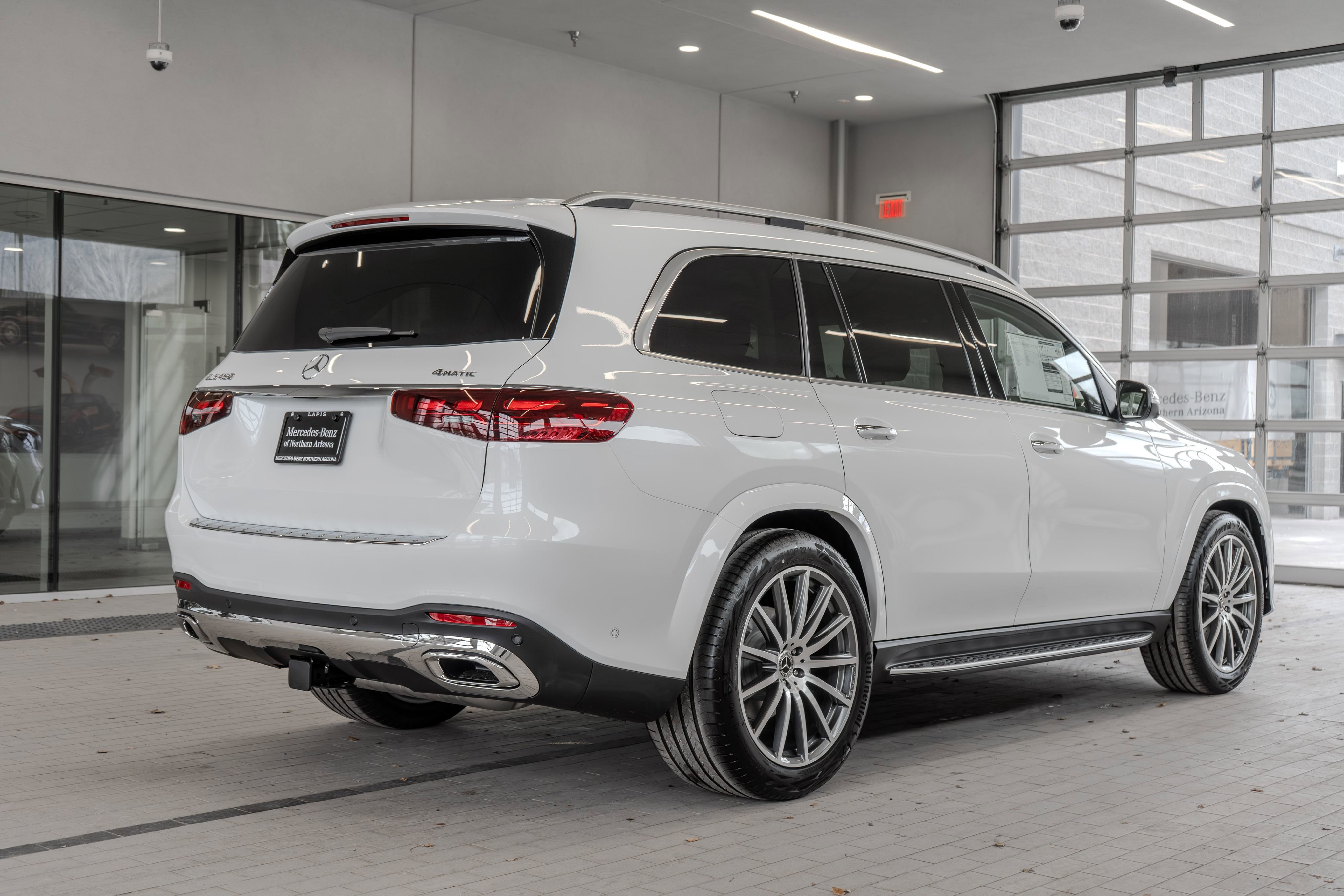 New 2026 MANUFAKTUR Moonlight White Metallic Mercedes-Benz GLS 450 image 67