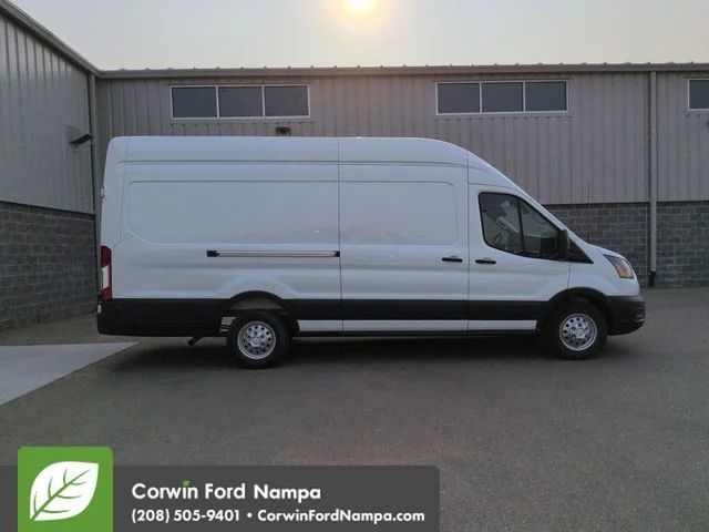 New 2026 Oxford White Ford Base image 2