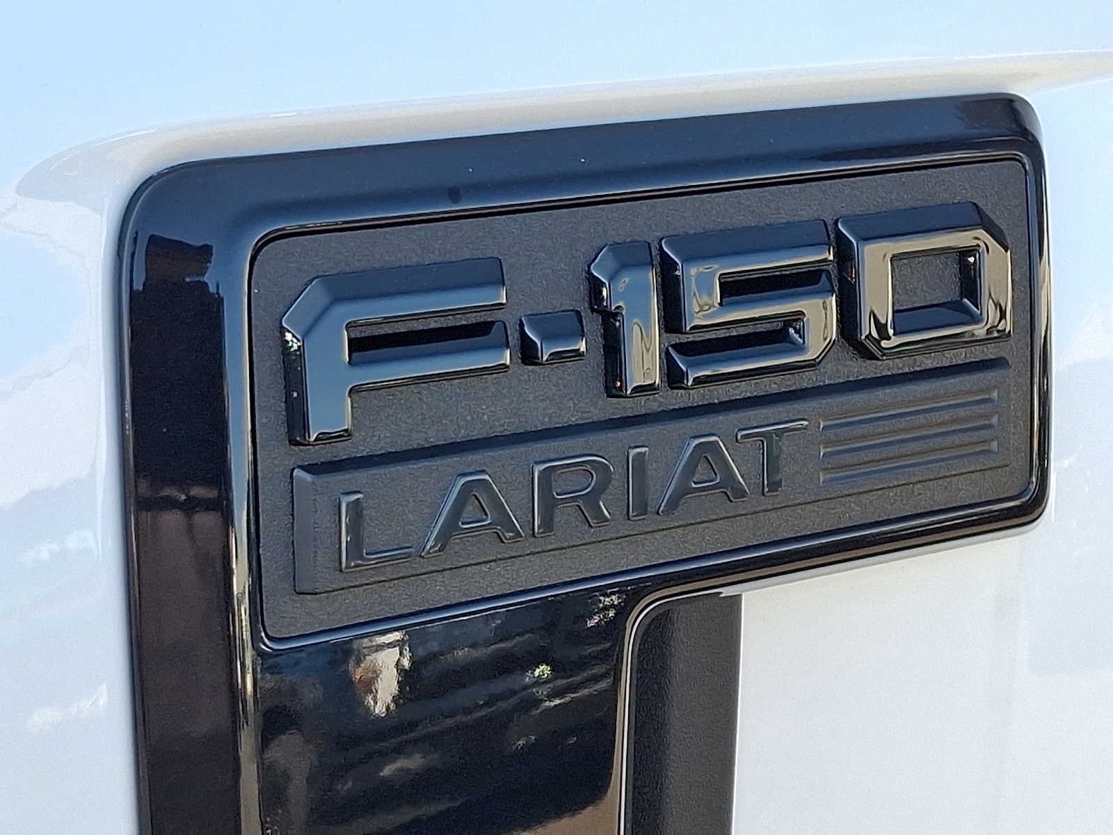 New 2026 Oxford White Ford Lariat® image 16