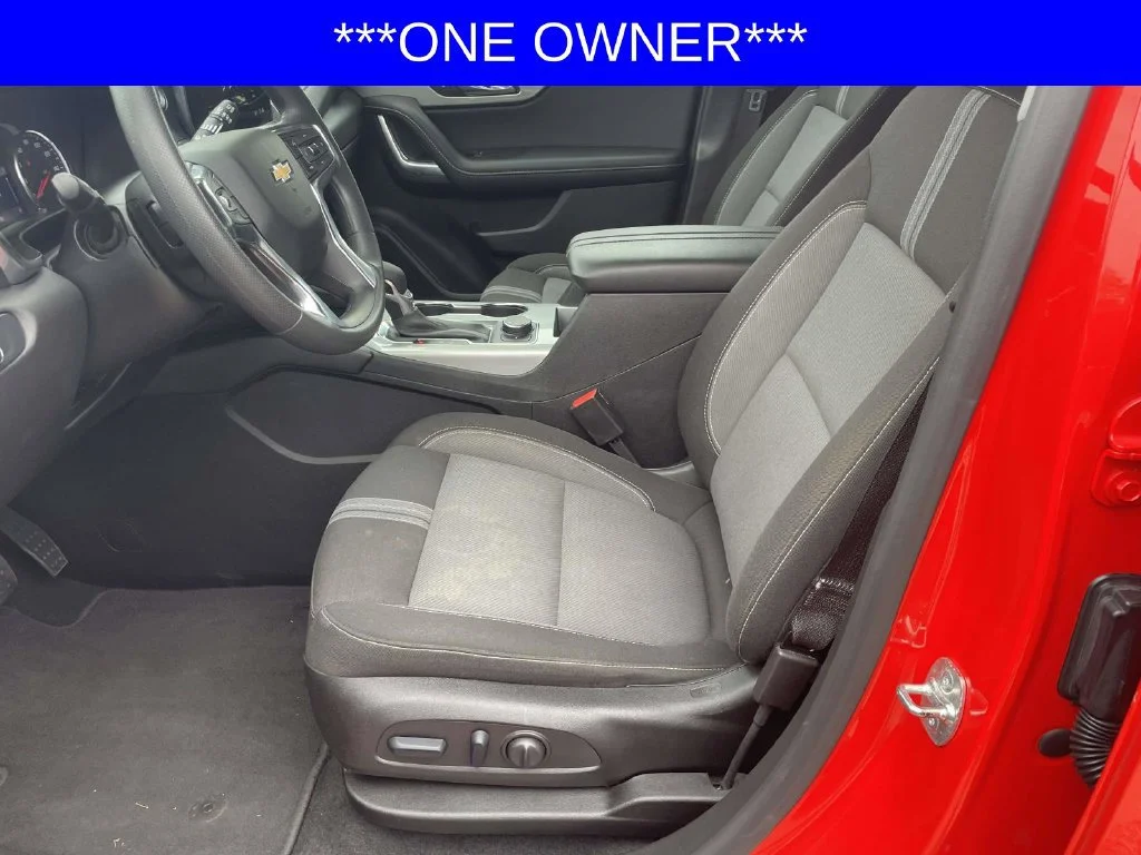 Used 2025 Habanero Orange Chevrolet 2LT image 14