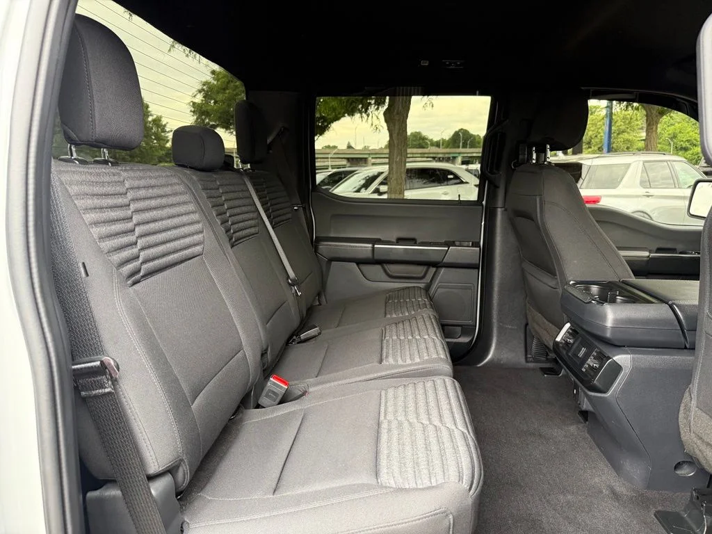 Used 2023 White Ford XL image 28