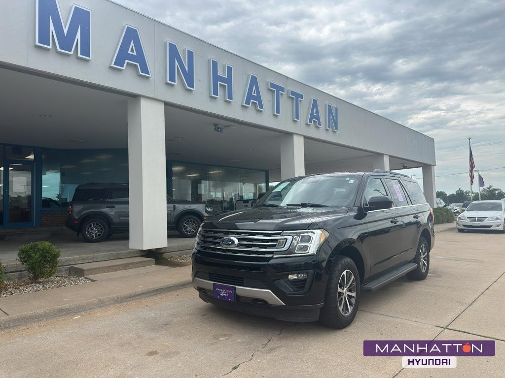 Used 2018 Shadow Black Ford XLT image 1