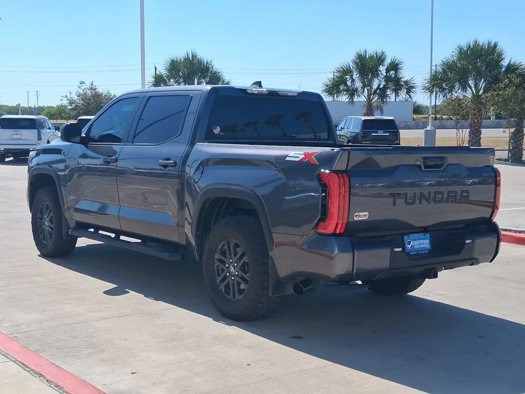 Used 2025  Toyota SR image 4