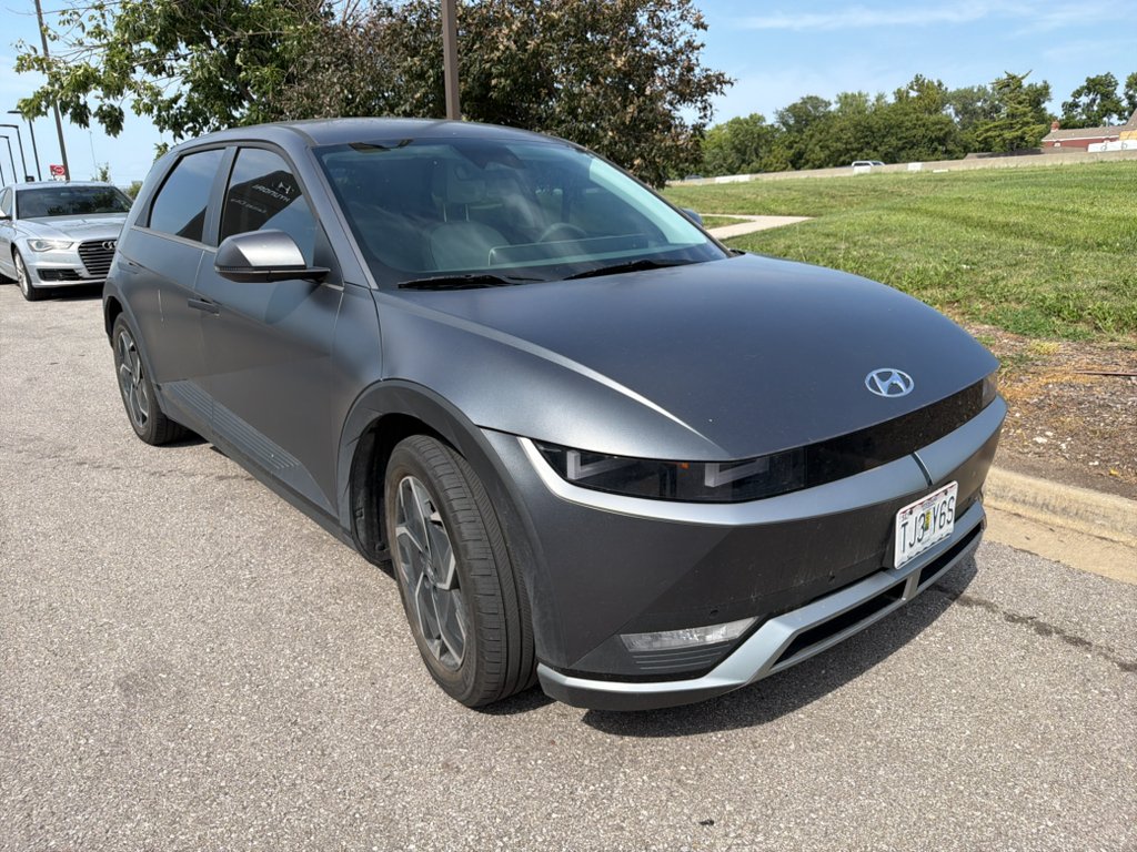 Used 2023 Shooting Star (Matte Gray) Hyundai SEL image 2