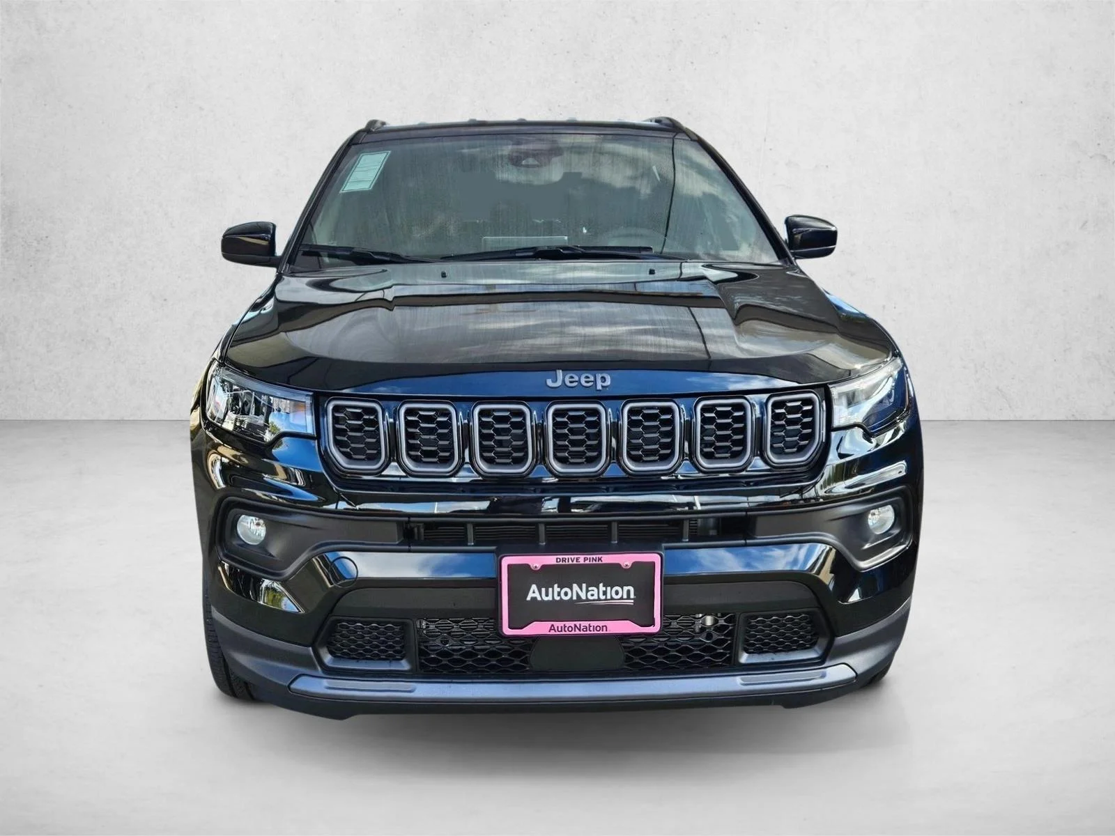 New 2026 Diamond Black Crystal Pearlcoat Jeep Latitude Altitude image 5