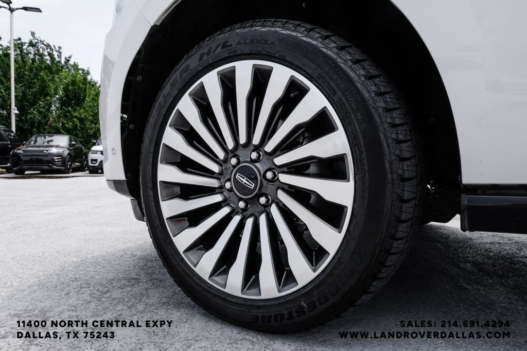 Used 2021 White Lincoln Reserve image 68