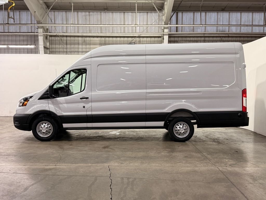 New 2026 White Ford Base image 14
