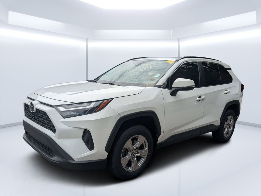 Used 2022 White Toyota XLE image 8
