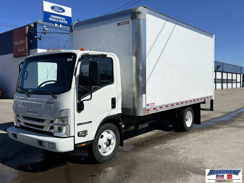2025 Isuzu NPR-HD's photo