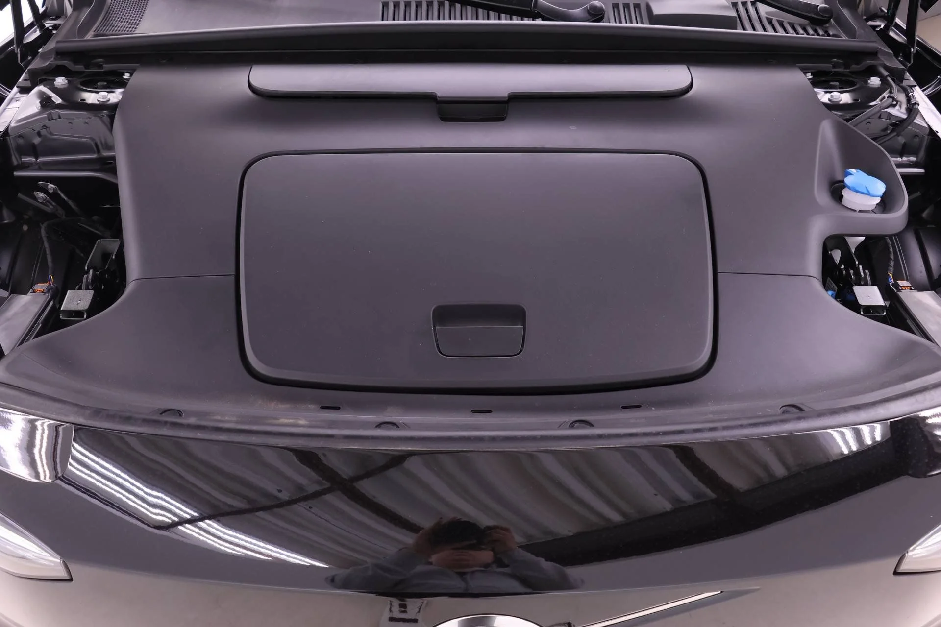 New 2026 Onyx Black Volvo Plus image 17