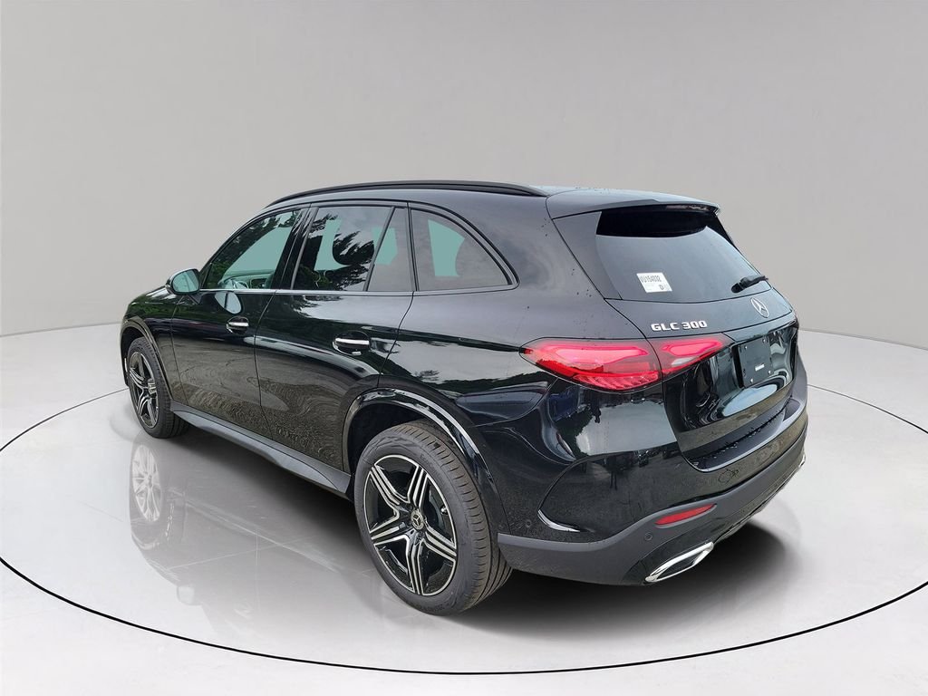 New 2027 Black Mercedes-Benz GLC 300 image 4