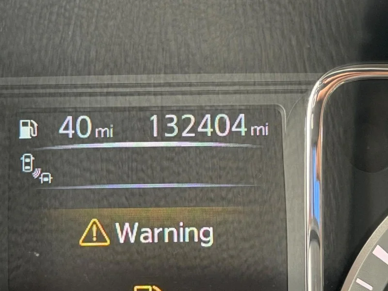 Used 2017 Magnetic Black Nissan SL image 20