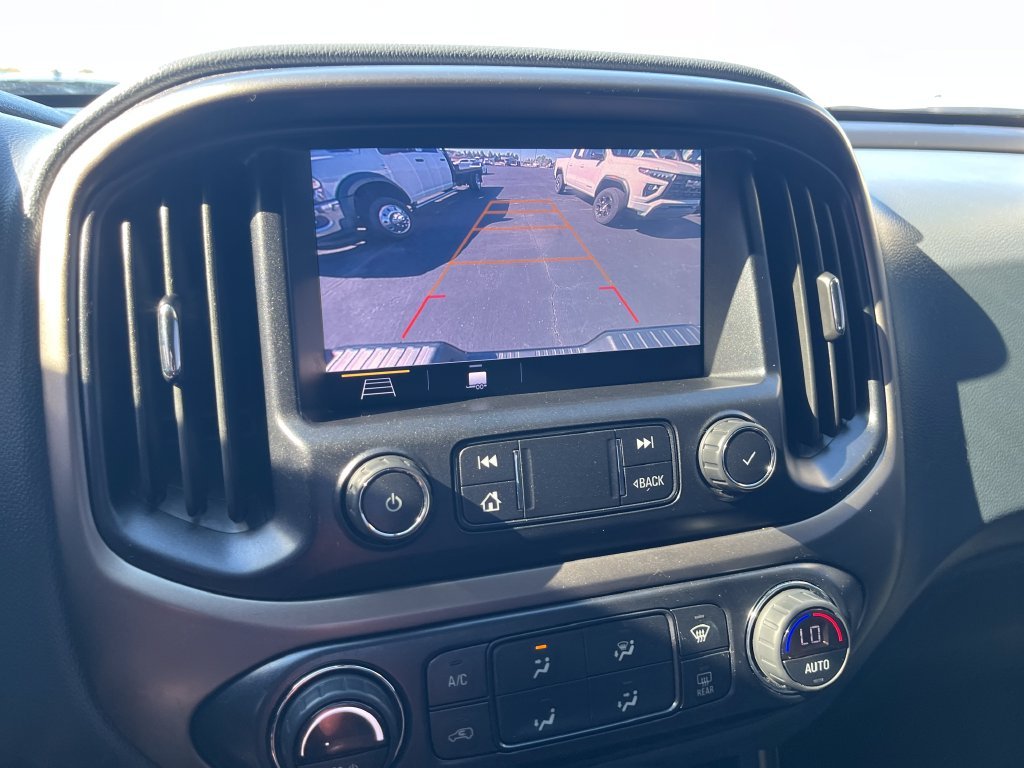 Used 2021 Black Chevrolet Z71 image 19