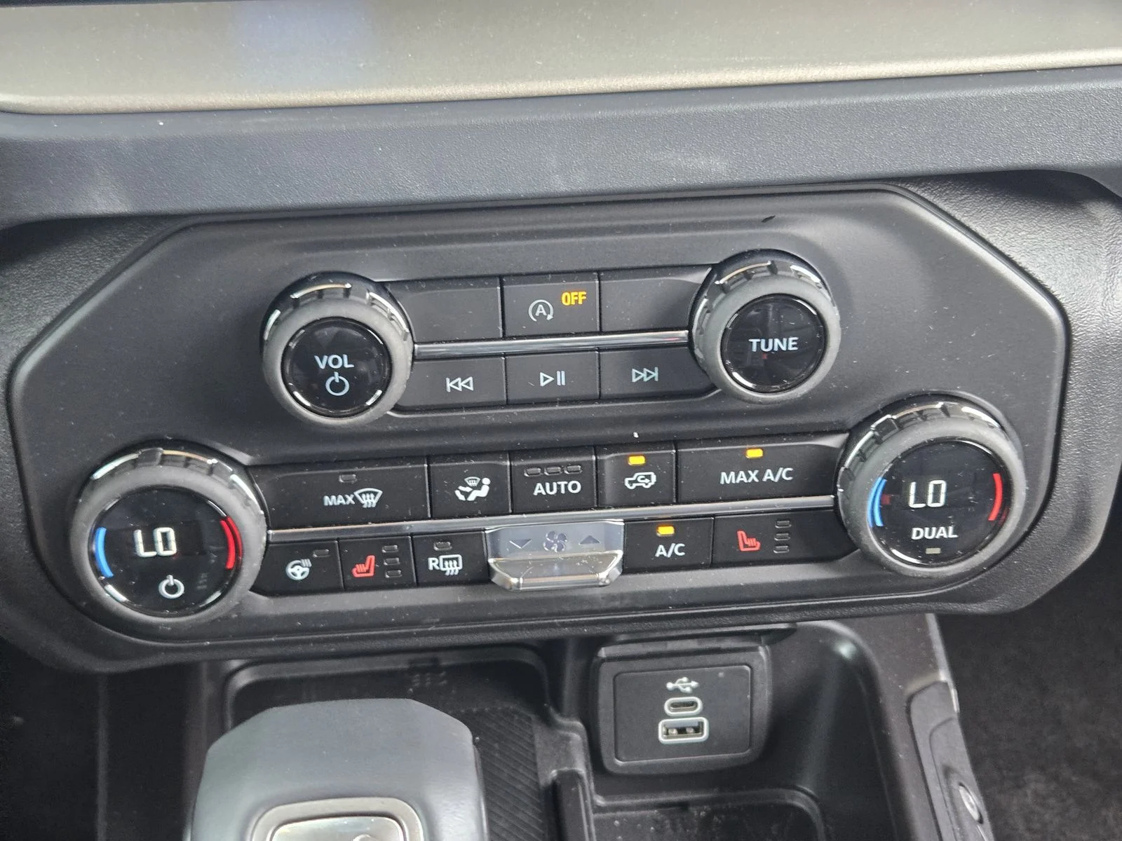 New 2026 Marsh Gray Ford Outer Banks® image 13