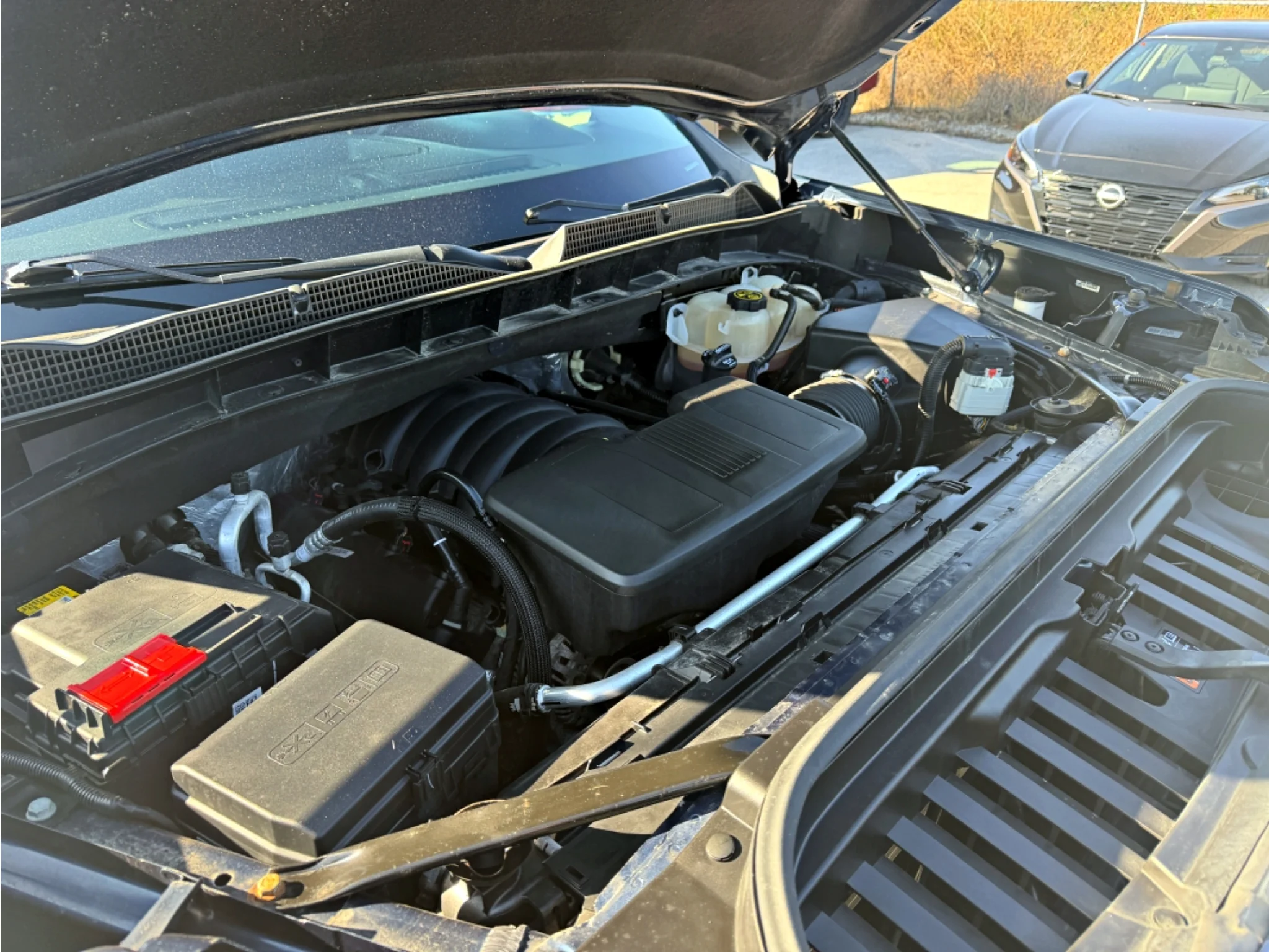 Used 2022 Pacific Blue Metallic GMC Elevation image 19