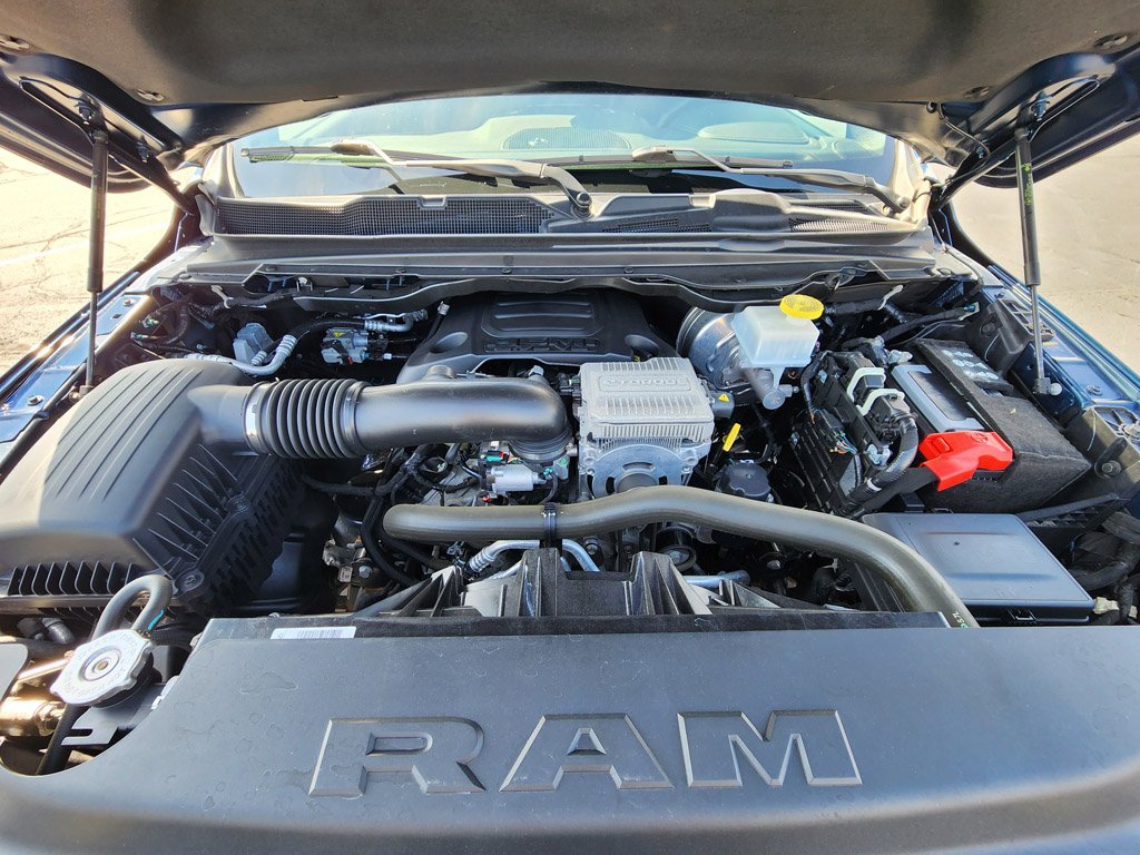 Used 2023 Patriot Blue Pearlcoat Ram Laramie image 11