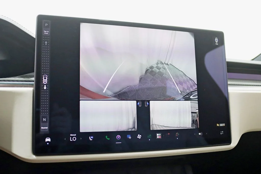 Used 2022 Red Tesla Plaid image 16