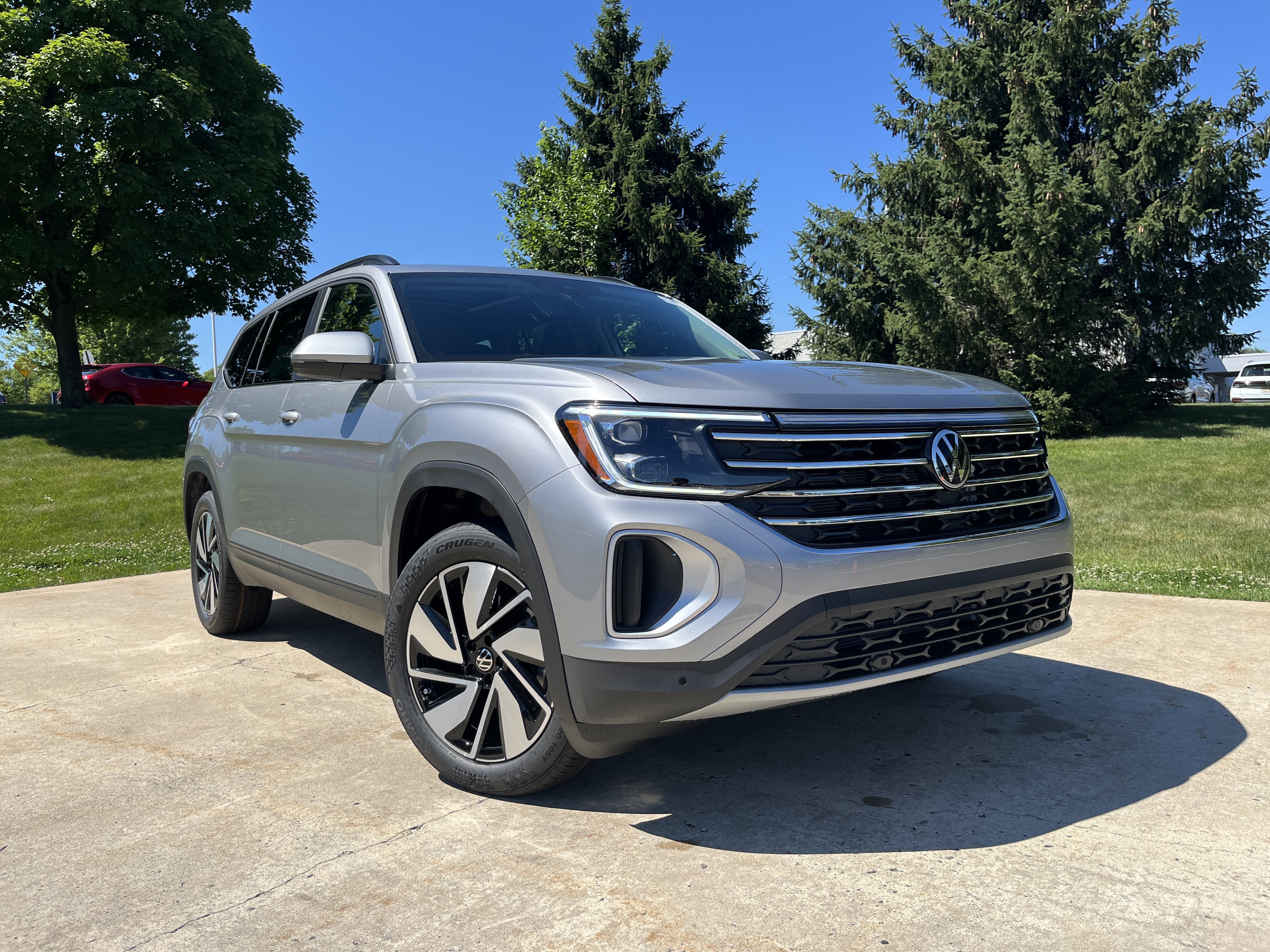 New 2026 Volkswagen Atlas 2.0T SE w/Technology Sport Utility in