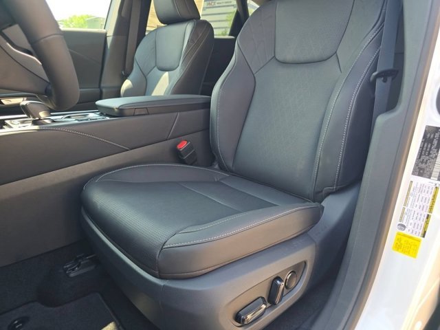 New 2026 Eminent White Pearl Lexus PREMIUM PLUS image 13