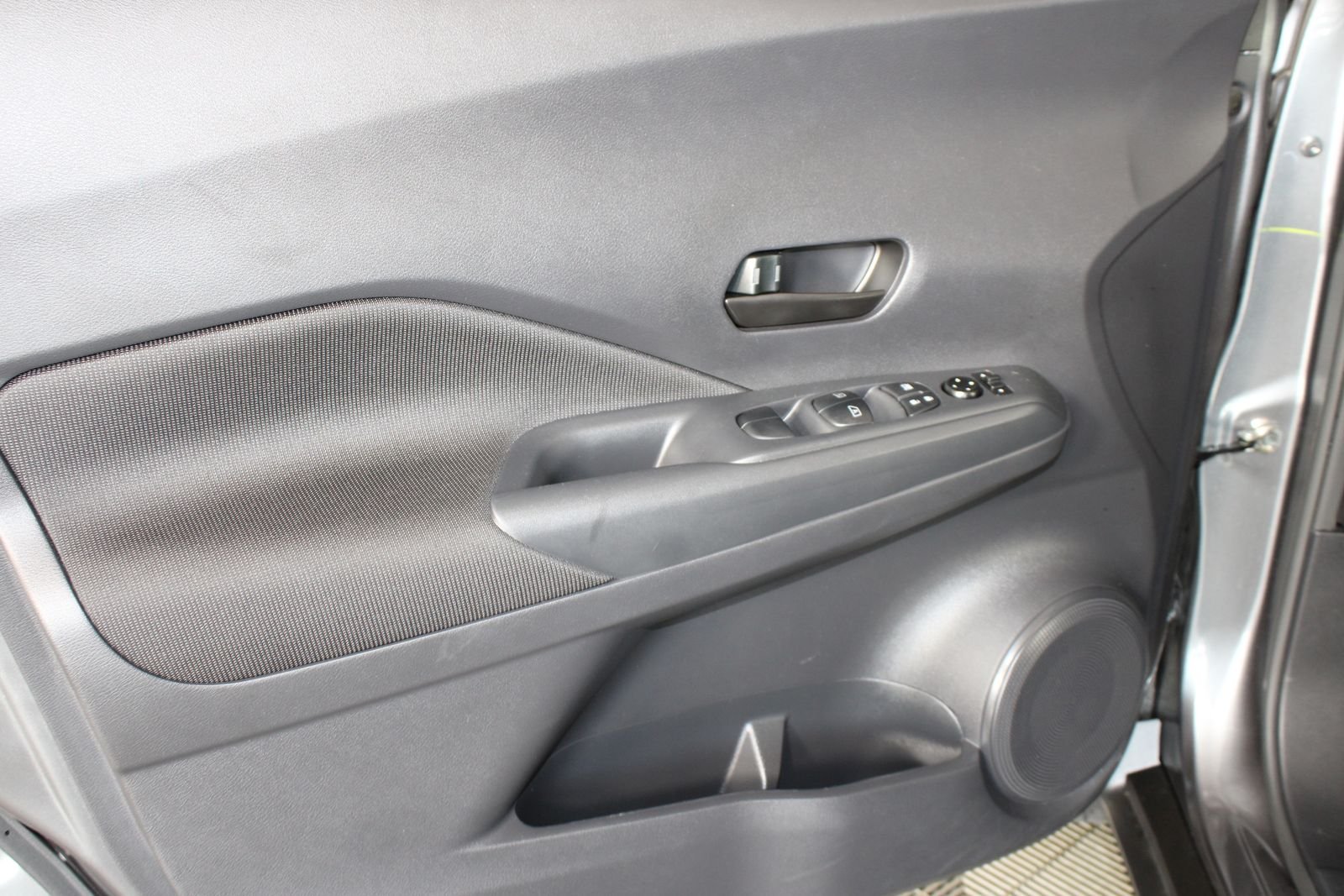 Used 2025 Gray Nissan S image 19