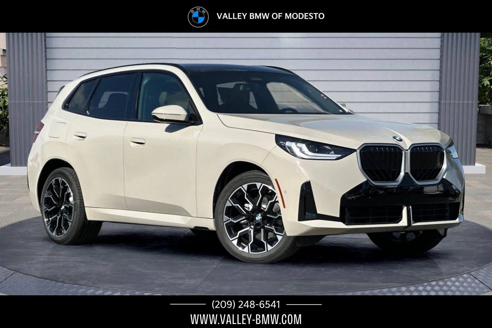 New 2026 Gray Metallic BMW 30 xDrive image 1