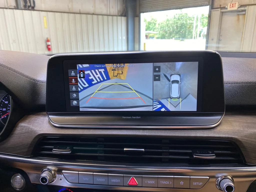 Used 2021 White Kia SX image 45