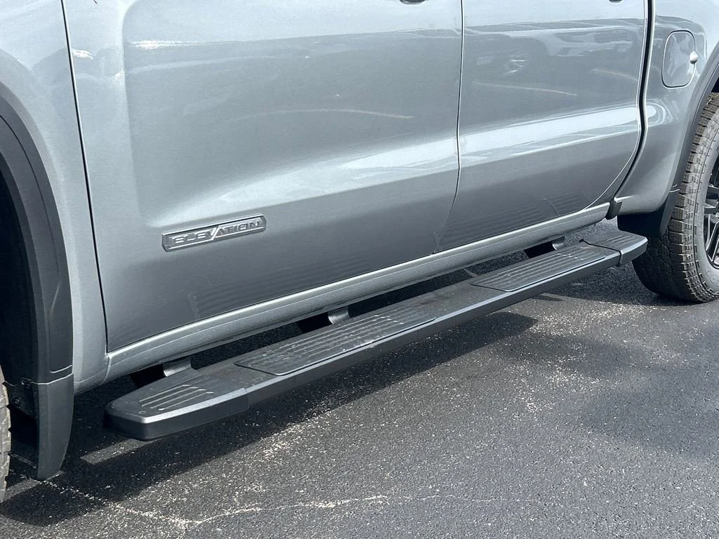 New 2026 Sterling Metallic GMC Elevation image 14