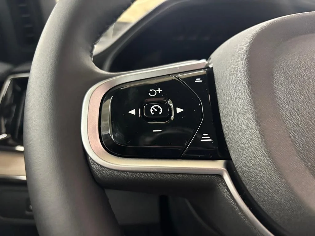 2026 Volvo XC90 Plus - Photo 21