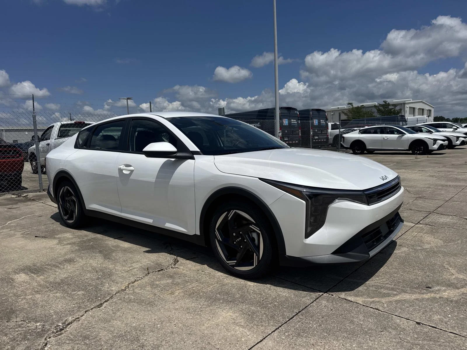 2026 Kia K4 EX AT's photo