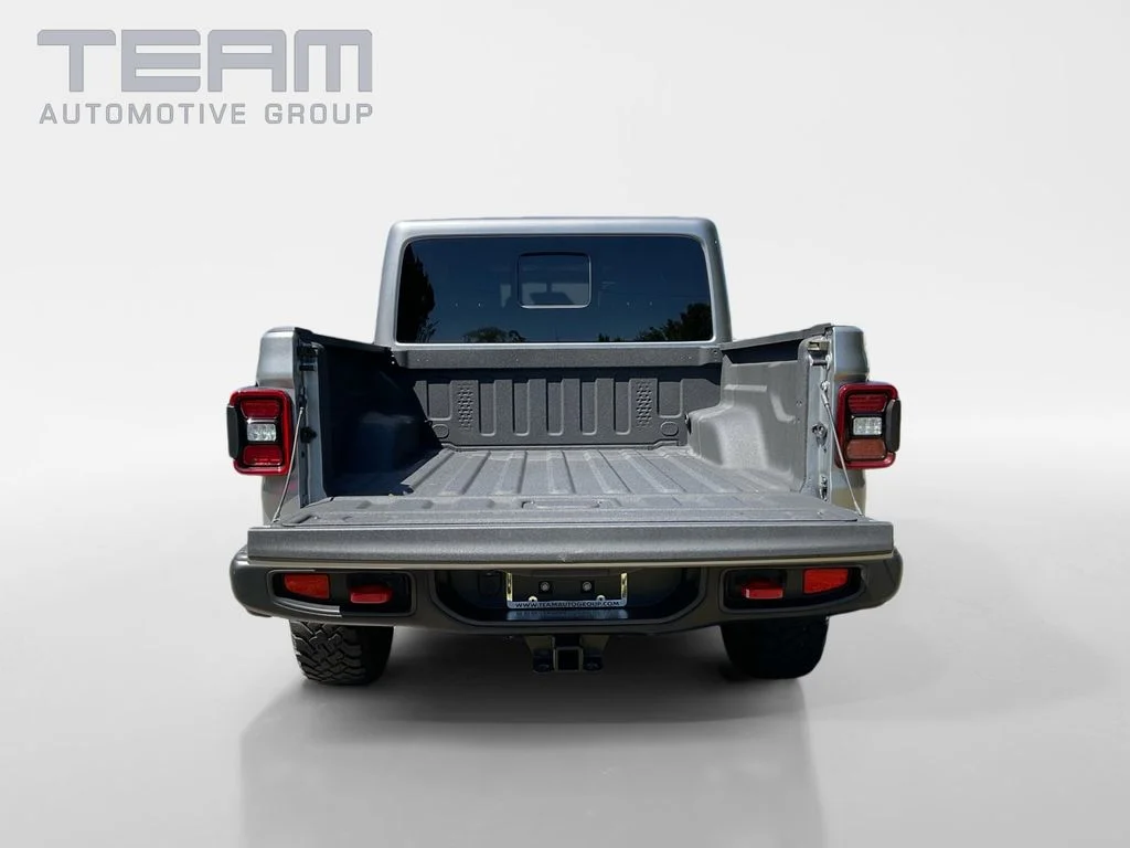 Used 2021 Silver Jeep Rubicon image 13