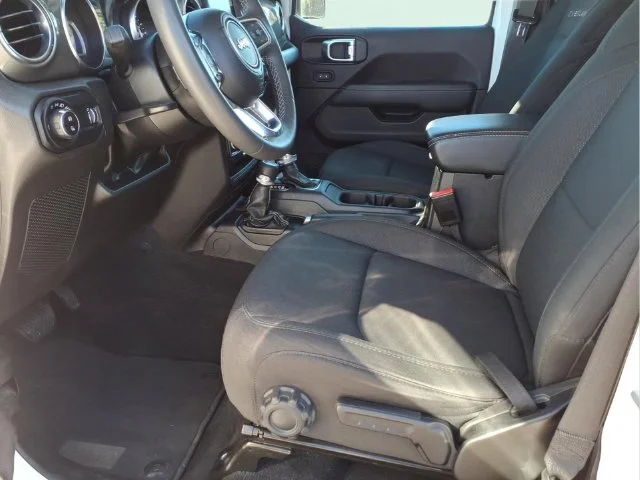 Used 2023 White Jeep Overland image 20