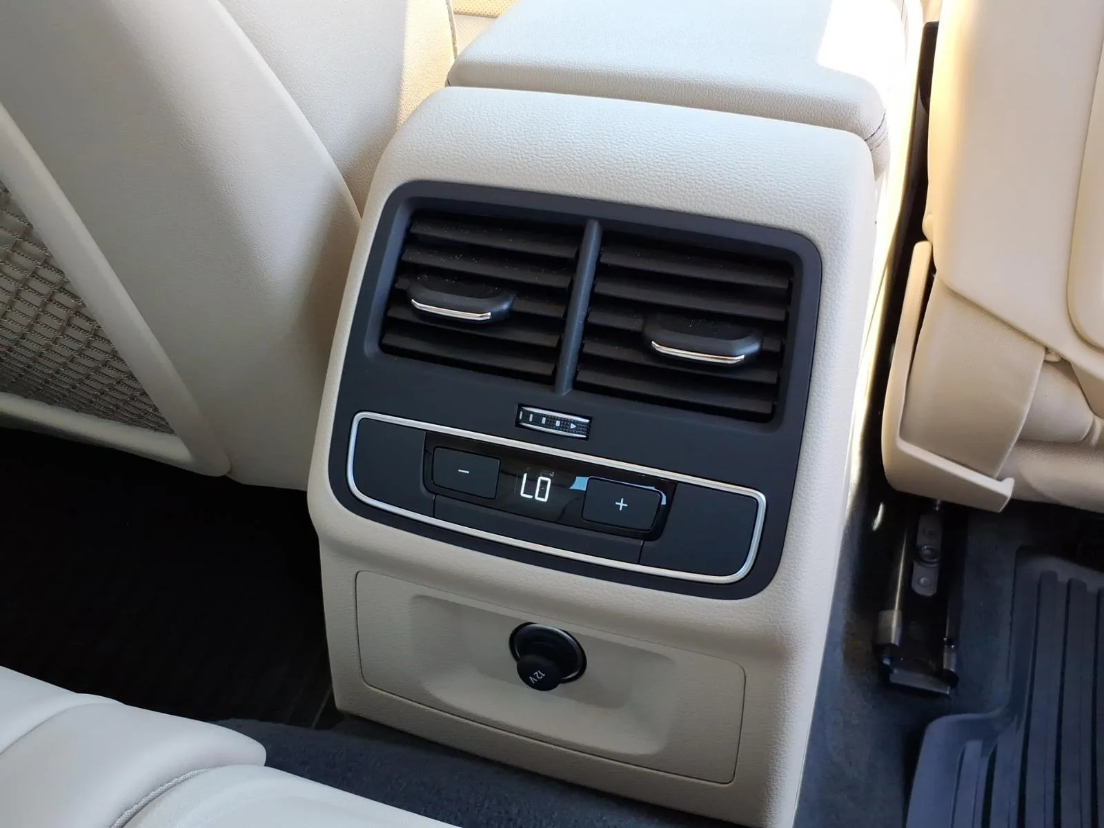 Certified Used 2024 Arkona White/Black Roof Audi S line Prestige image 30